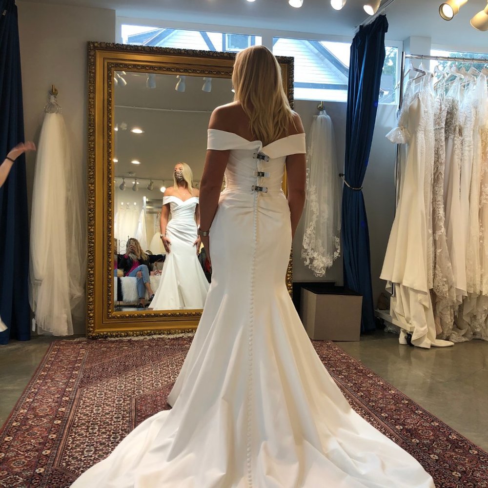 Sophia Tolli Emi Wedding Dress - Picture 4 of 6